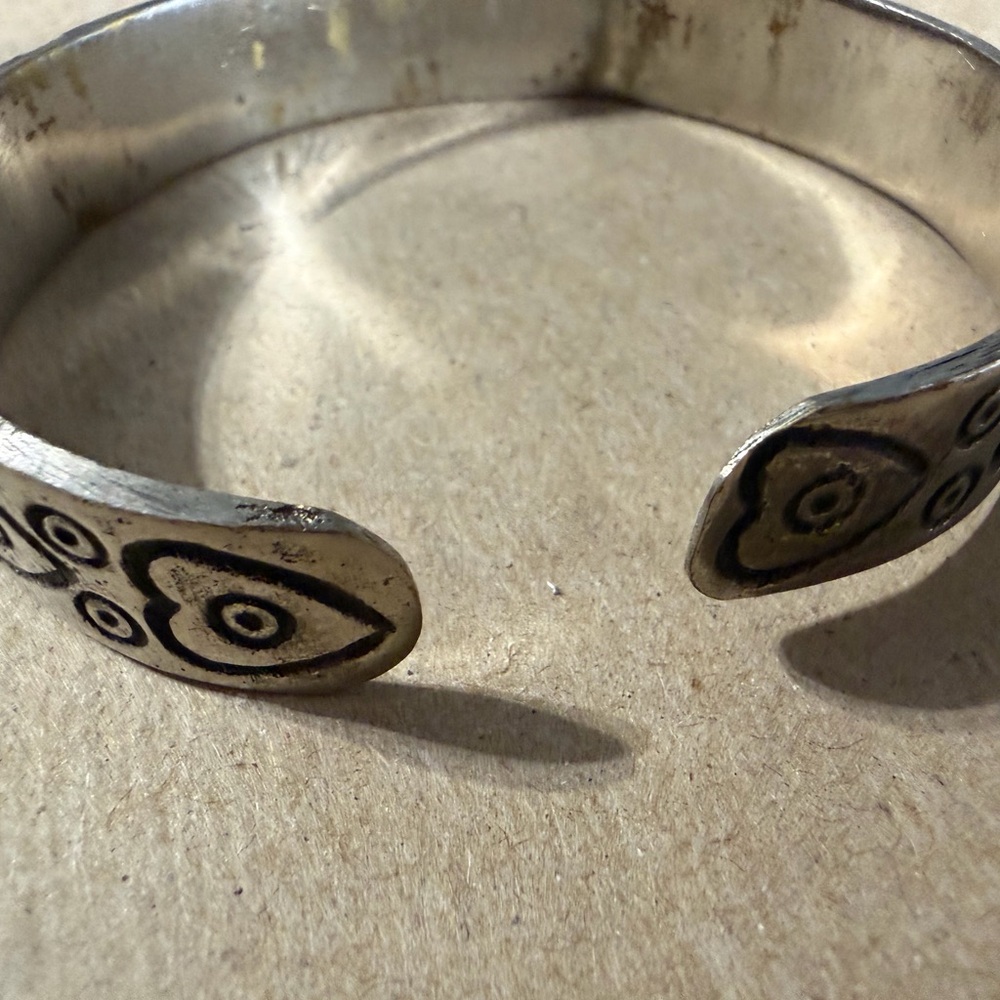 Silver Heart Patterned Bangle Metal Bracelet - image 1